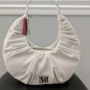 ❤️❤️ badgley Mischka Chic Faux Leather white Shoulder Bag❤️❤️